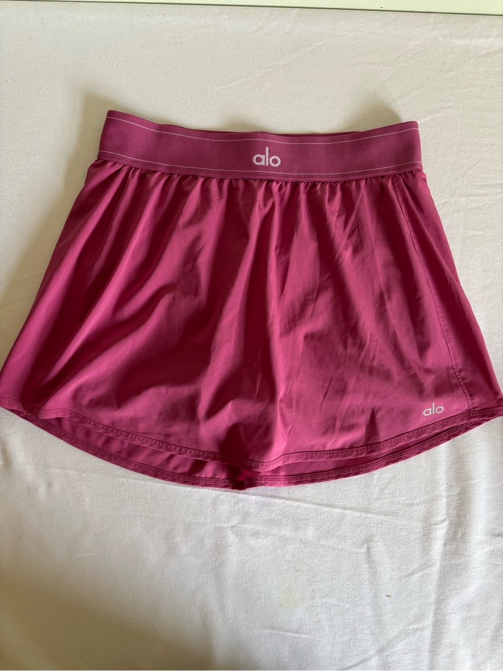 ALO Yoga Wild Rose Pink Match Point Tennis Skirt with Built-In Shorts Size M